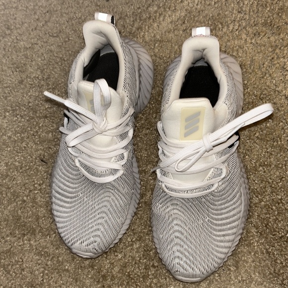 Alphabounce Instinct Cloud White size women’s 6.5 - Picture 4 of 9